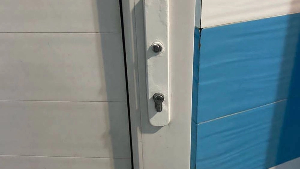 بررسی جامع دلایل خرابی پنجره دو جداره و روشهای تعمیر آن در رشت بررسی جامع دلایل خرابی پنجره دو جداره و روشهای تعمیر آن در رشت